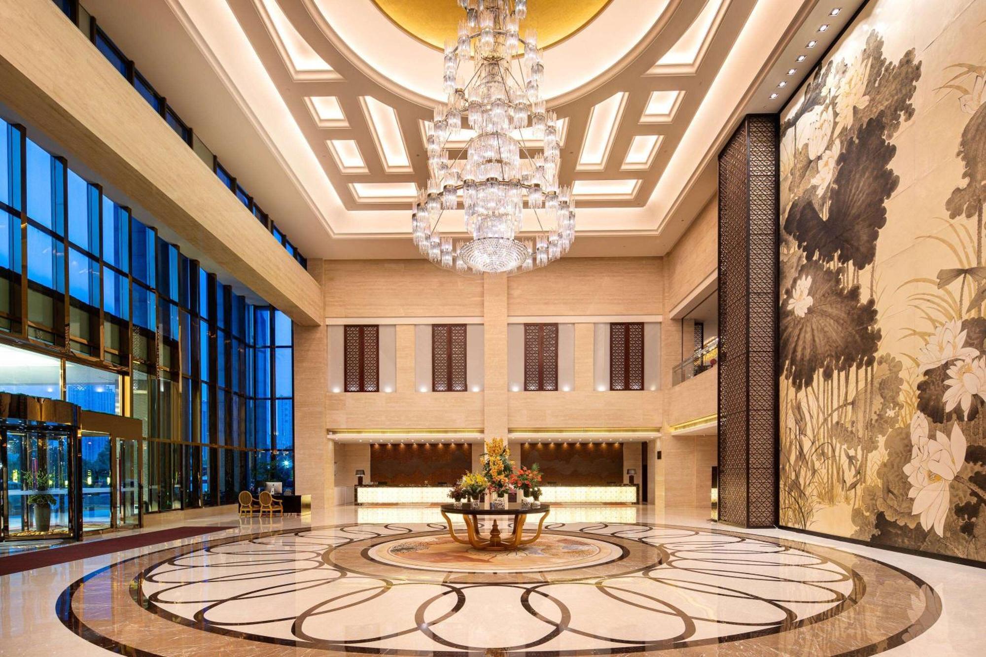 Готель Wyndham Xinyang Downtown Екстер'єр фото